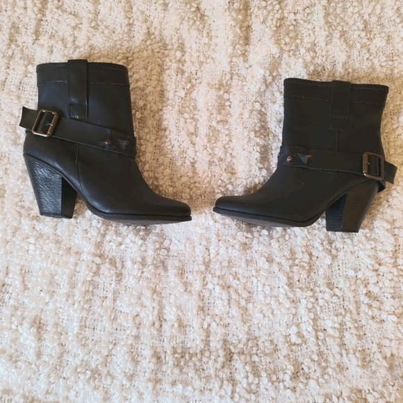 Black booties shoes Women's size 10 - Picture 2 of 11